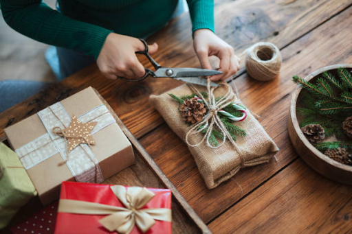 Eco-friendly Gift Wrapping